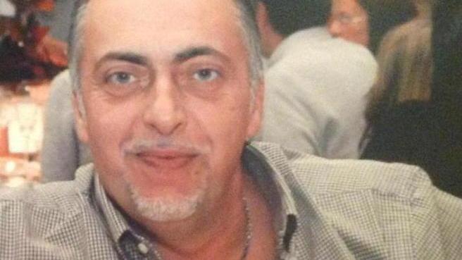 Stroncato da un infarto noto artigiano di 57 anni