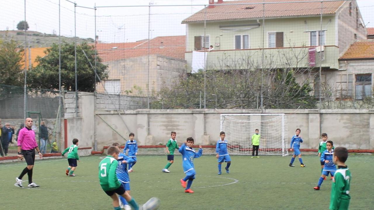 Qui chi fa da sé fa per tre (comuni)