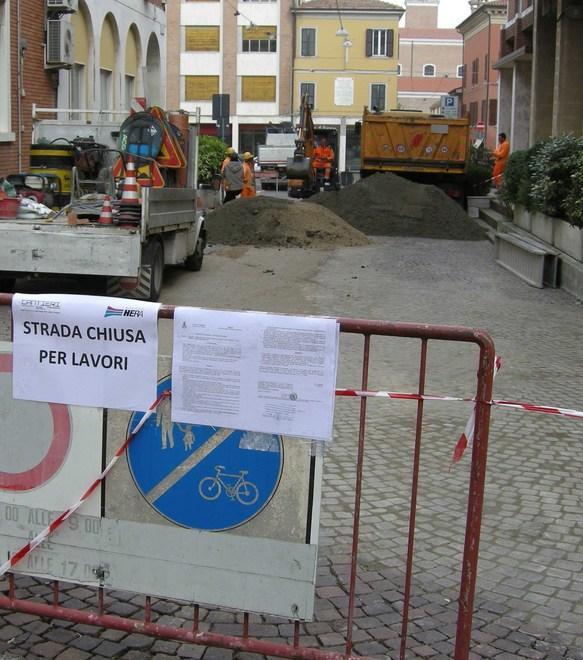 Possono proseguire i lavori nella piazza