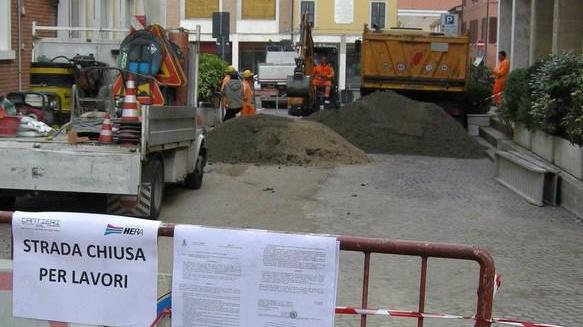 Possono proseguire i lavori nella piazza