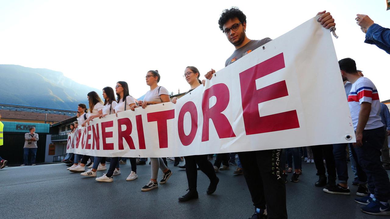 Kme senza freni contro sindaco e senatore: «Solo slogan»