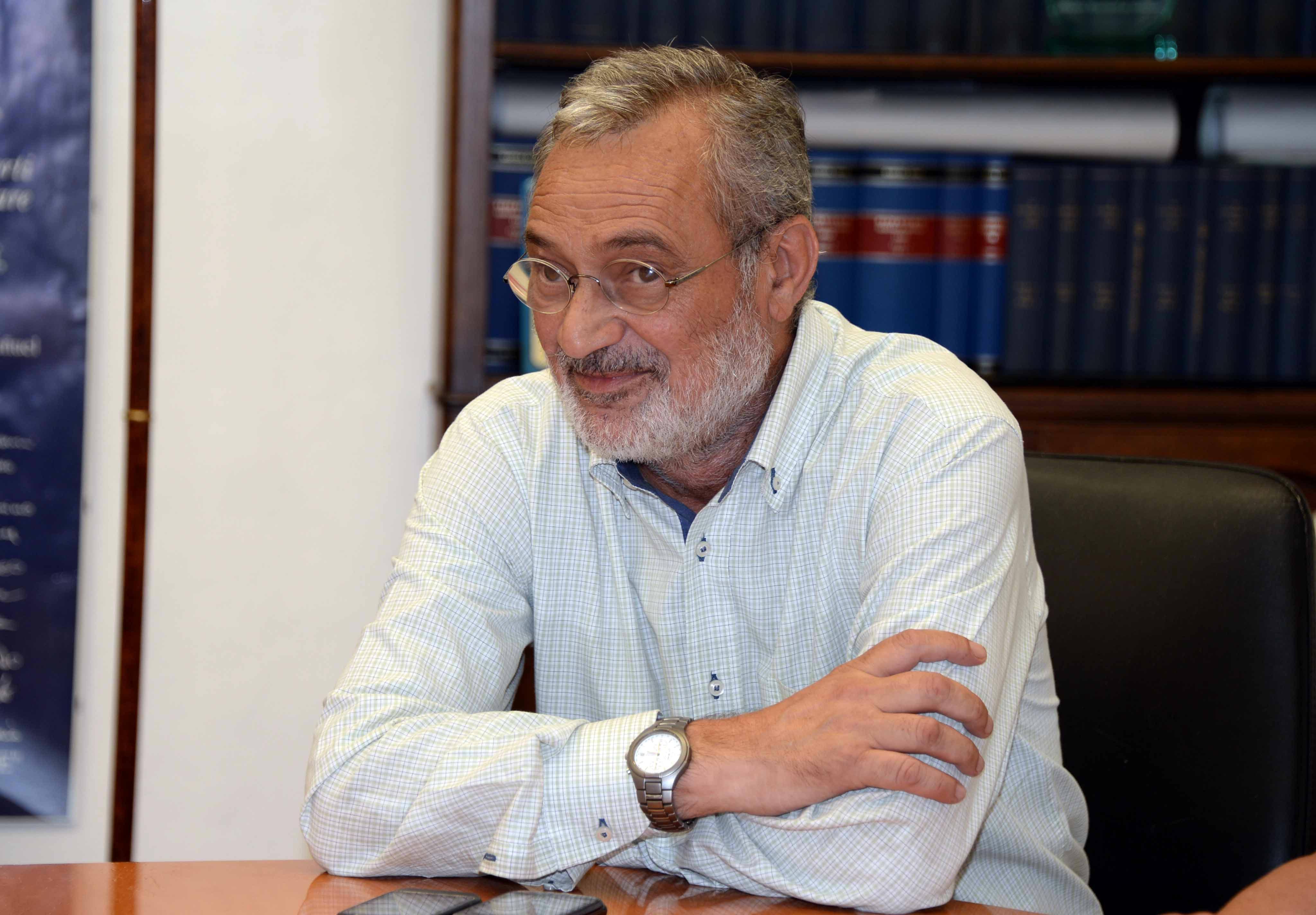 Giuseppe Amodei in una stanza di Palazzo Stefanelli (Foto Franco Silvi)