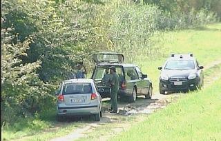 Annega nel fiume davanti al figlio
