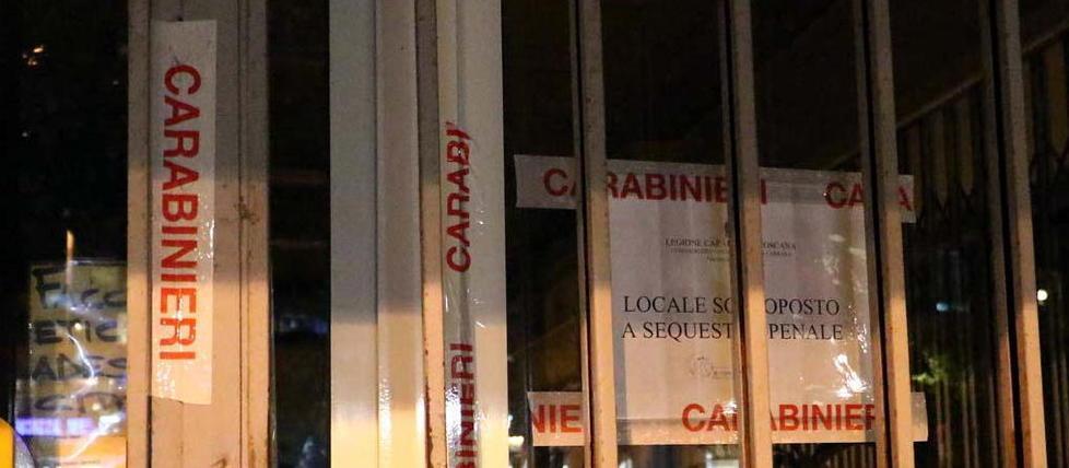 Banconote e titoli di credito falsi e stampati in tipografia 