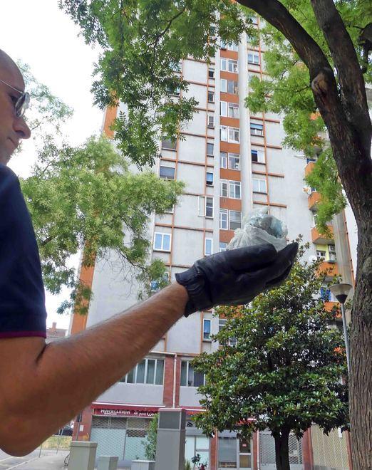 Vendeva dosi al Grattacielo Sorpreso con l’eroina in casa 