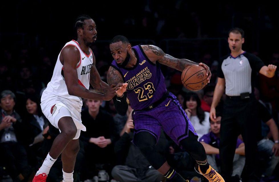 Lebron James supera il mito Chamberlain fra i marcatori