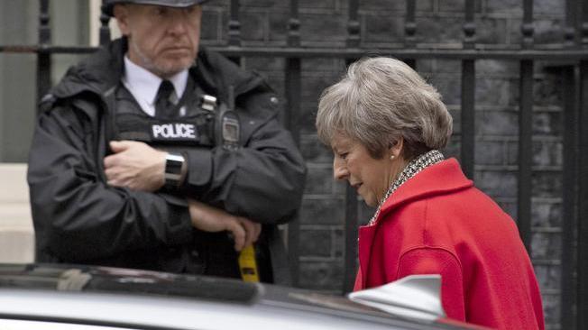Brexit: May respinge controproposte