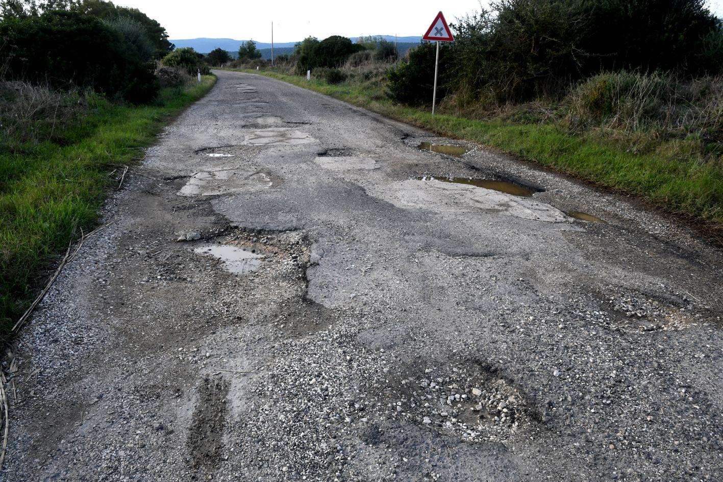 Le condizioni in cui versa la Sp17 tra Milis e Paulilatino