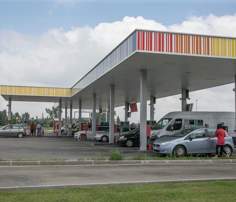 Coop Alleanza 3.0 fa cassa e vende i suoi distributori 