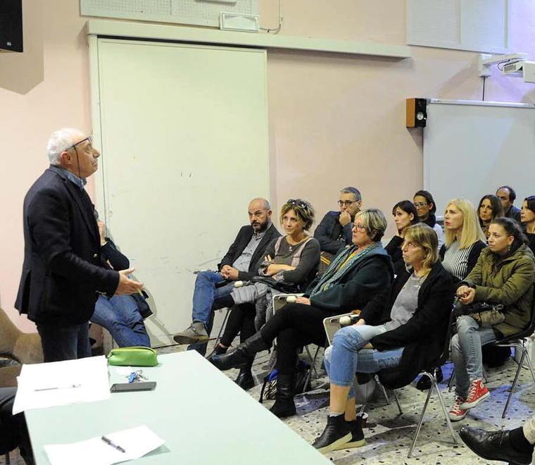 Non si ferma l’ondata di solidarietà a sostegno delle scuole derubate 