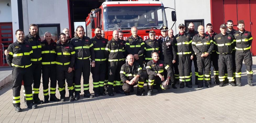 Dodici nuovi autisti di mezzi di soccorso dei vigili del fuoco 