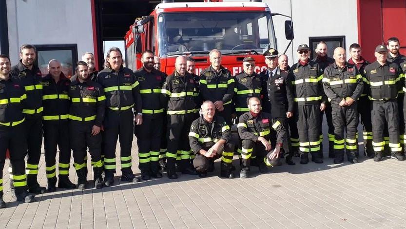 Dodici nuovi autisti di mezzi di soccorso dei vigili del fuoco