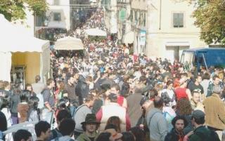 Centro affollato per Lucca Comics