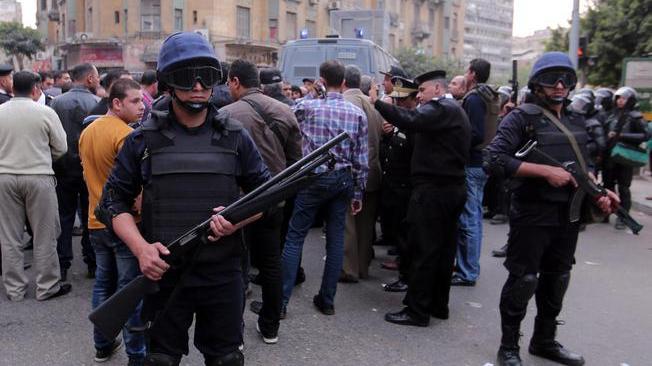 Egitto: Hrw, arrestati 40 attivisti