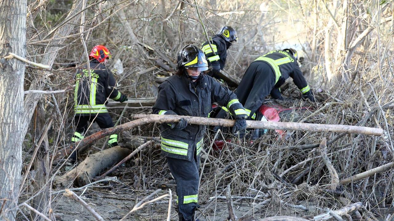 Auto trovata in golena: attimi di paura, ma era vuota
