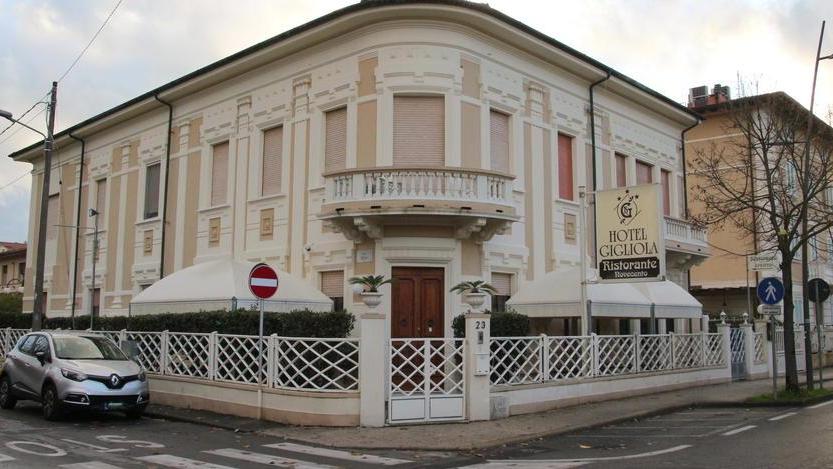 Albergatrice truffata dal clan criminale: «Perduti i soldi e l’attività di una vita»