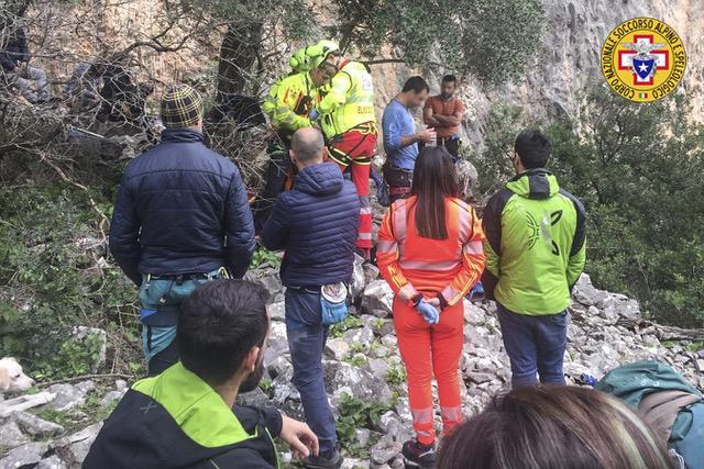 I soccorsi al ferito