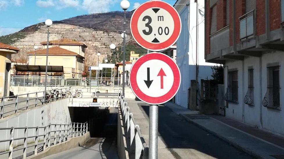 Lavori per rendere sicuro il sottopasso di via Macerata