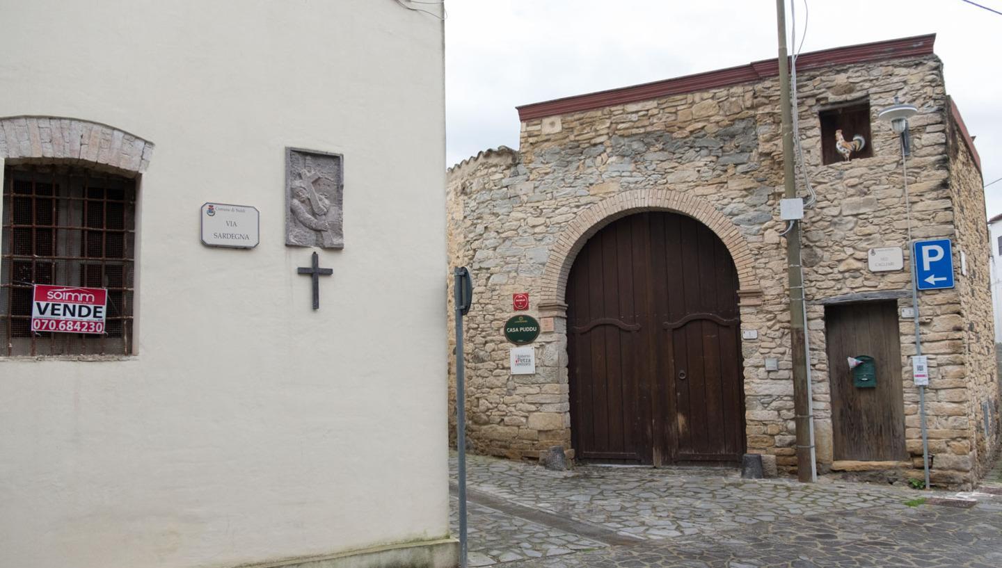 Lo chef Petza sfrattato, il paese che si svuota spegne anche la stella