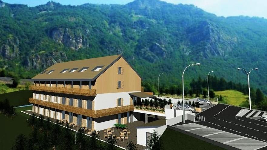 L’ecomostro diventa residence per attrarre i turisti europei