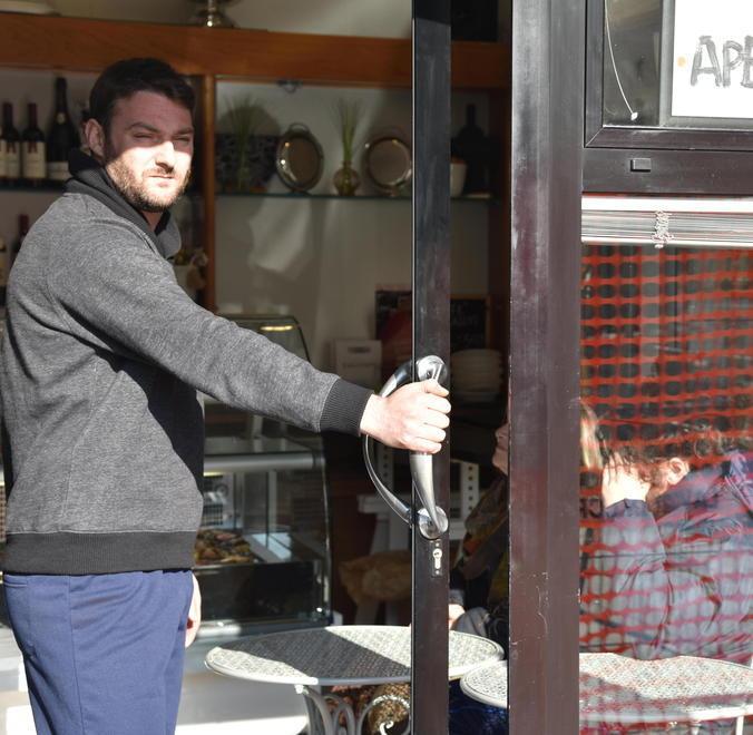 Il titolare del Caluti Caffè, Marco Calò (Foto Agenzia Carlo Sestini)