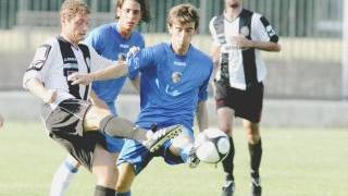 Andreulli impegnato a centrocampo: ieri mister Rossi lo ha schierato per tutta la gara