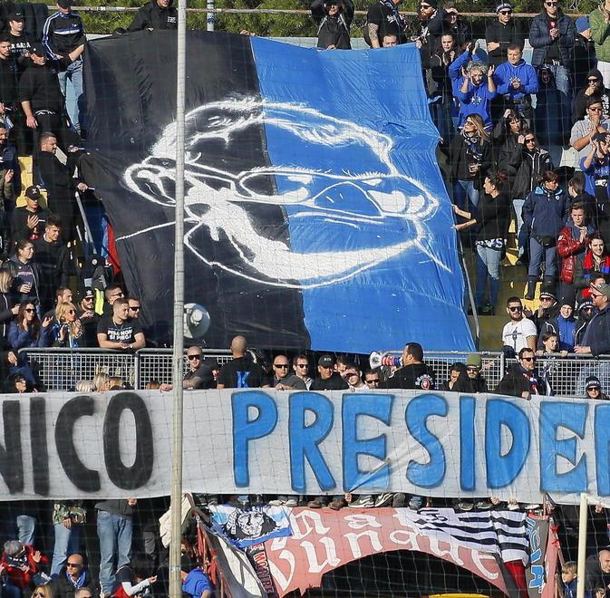 Binari occupati, la denuncia arriva dopo 2 anni 