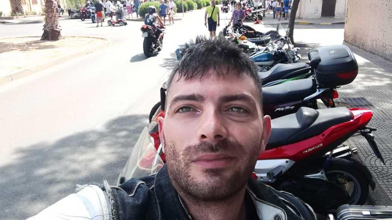 Olbia, la famiglia di Gianluca Carta: «Morto per colpa del manto stradale» 