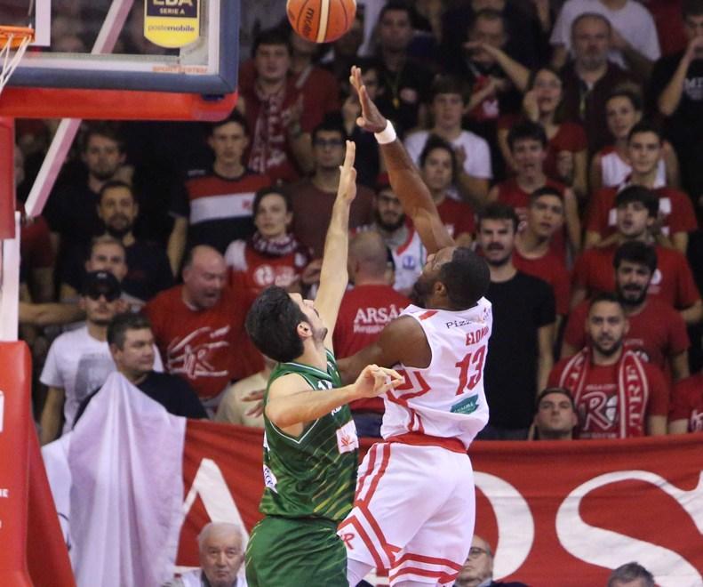 Grissin Bon allo sbando Sul parquet del Bigi si vede soltanto la Sidigas Avellino 