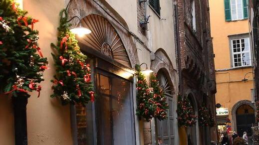 Via Fillungo al buio per Natale: le adesioni sono meno di metà