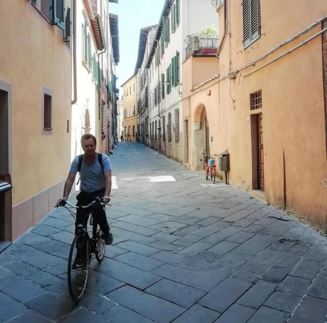 Via del Toro, strada della politica che fu: qui aveva sede la federazione del Pci 
