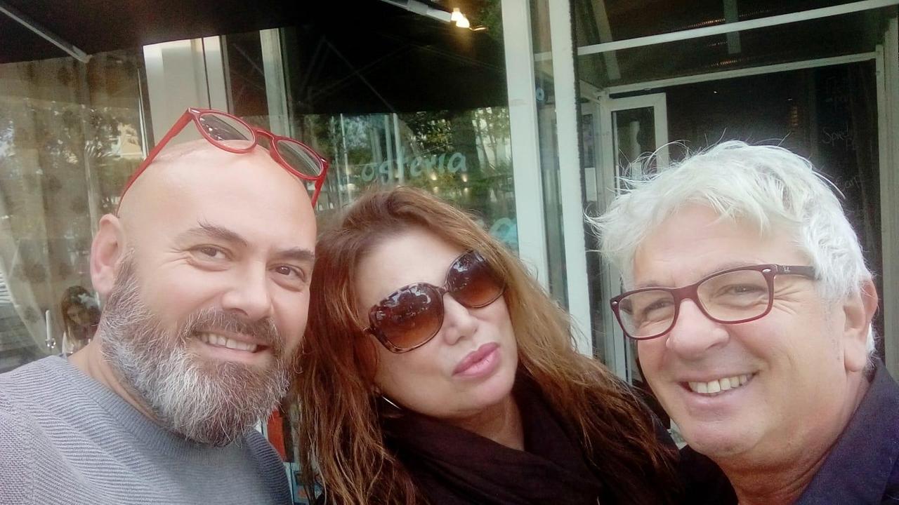 Serena Grandi tra Stefano Govoni e Tony Labriola