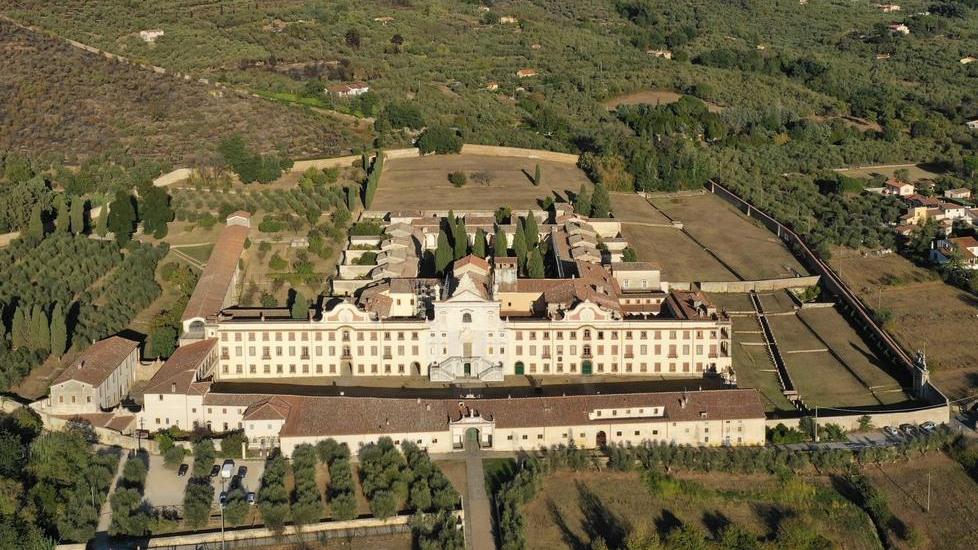 Solo cinque custodi per la Certosa di Calci «Sempre più spesso saltiamo le aperture»