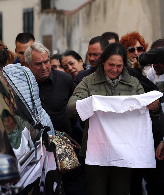 Il rombo delle moto per l’addio a Giuseppe 