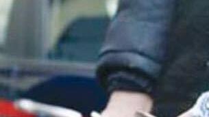 Maltratta la moglie: «Lavori poco». Arrestato