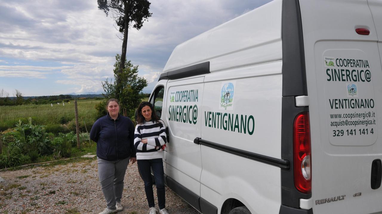 La presidente della cooperativa Sinergica (a destra) con la psicologa Samanta Cantini