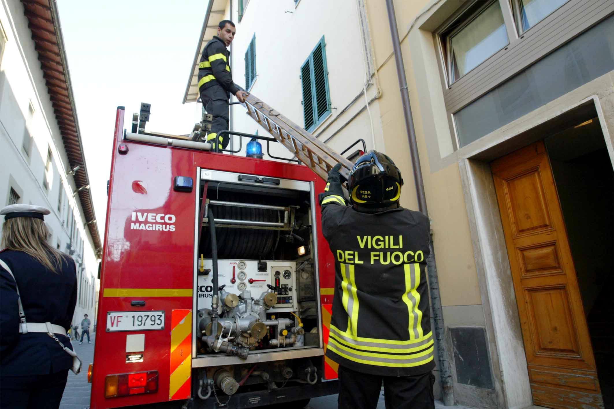 Un intervento dei vigili del fuoco