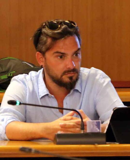 Ricciardi il dissidente: no al Decreto Salvini 