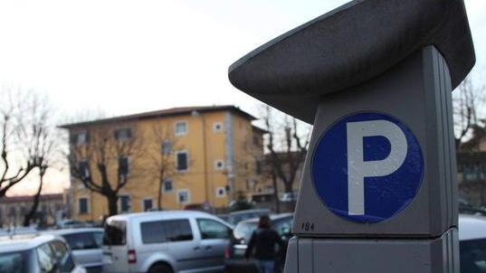 Lo shopping per il Natale con i parcheggi a pagamento