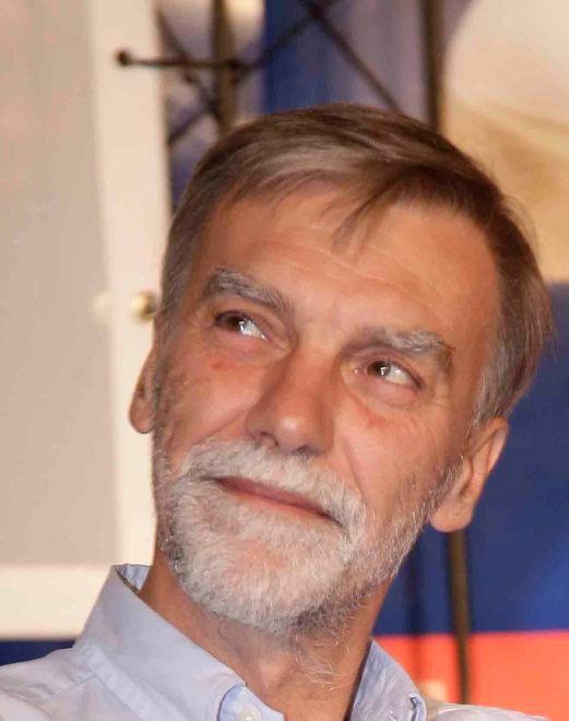 Vecchi non sa ancora da che parte stare 