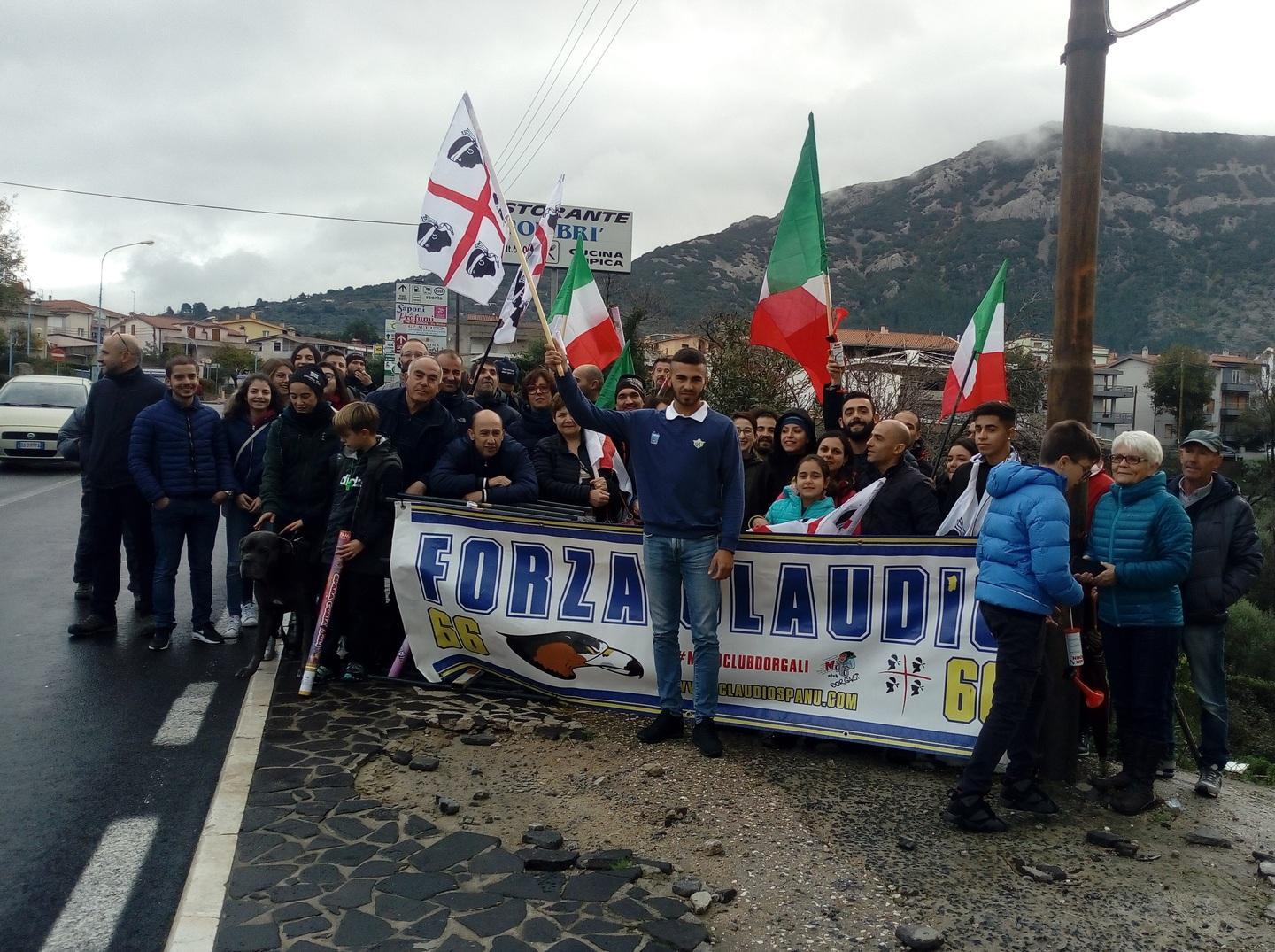 Dorgali applaude Claudio Spanu, una star dell’enduro 