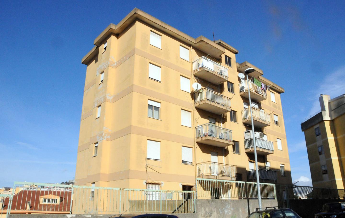 Oltre 350 domande per avere un tetto 