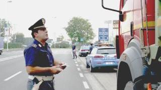 Controlli della polizia stradale sugli autotrasportatori
