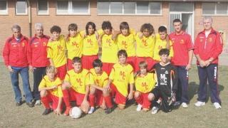 La formazione dei Giovanissimi del Limite che nell’ultimo turno di campionato ha avuto ragione del Signa