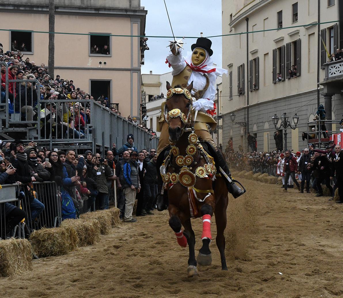 gli altri due indagati aspettano