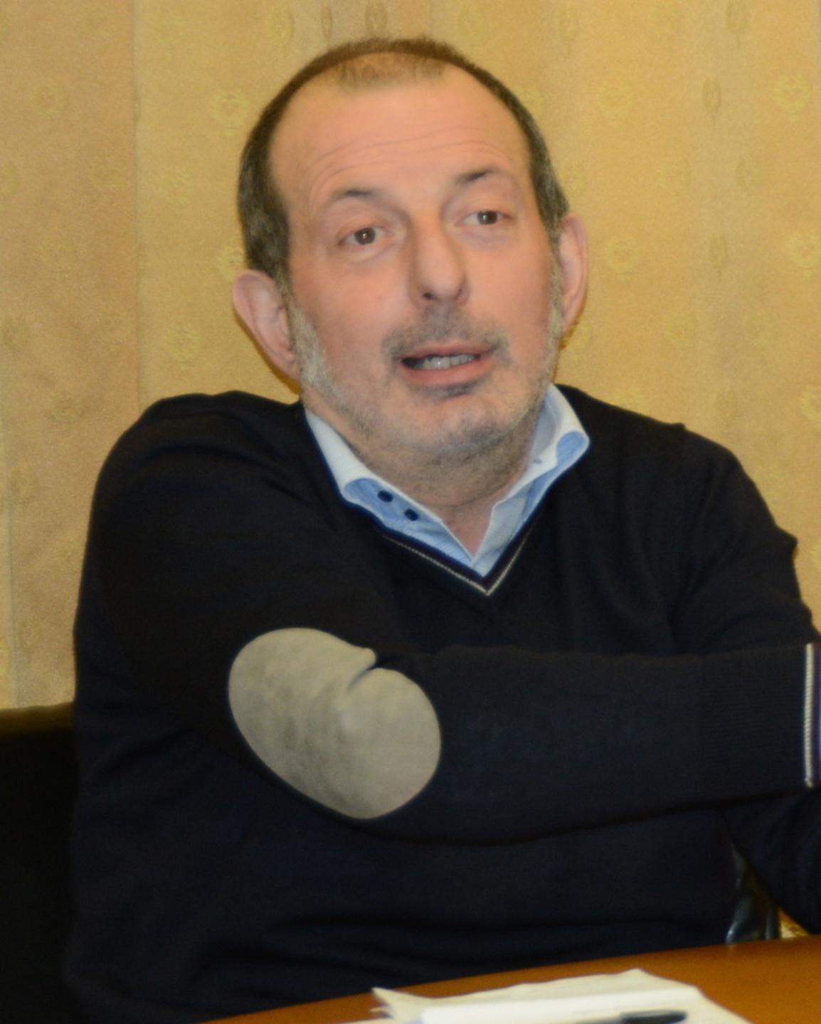 «Il nostro ospedale è a rischio» e il sindaco si appoggia al M5s