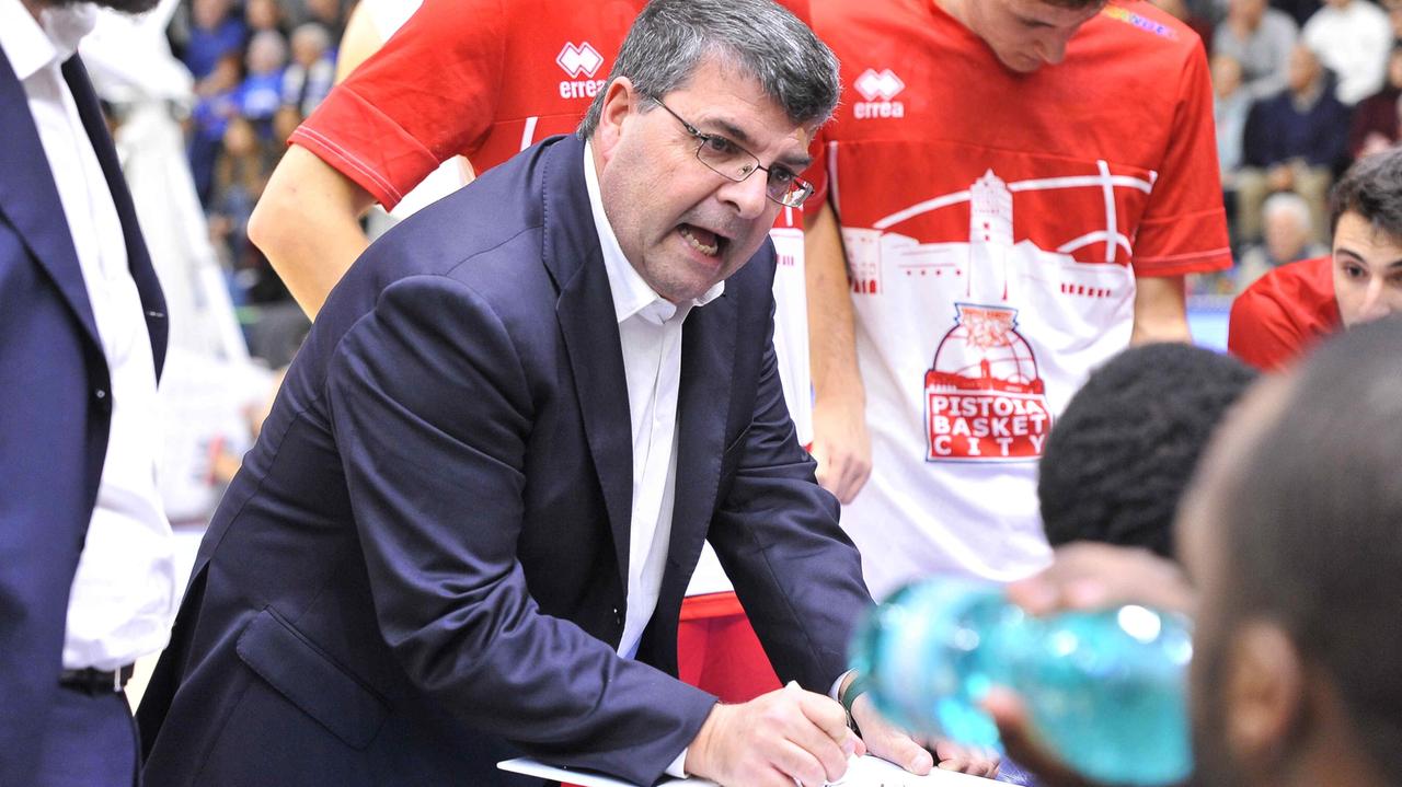 Il tecnico Ramagli dell'OriOra Pistoia Basket