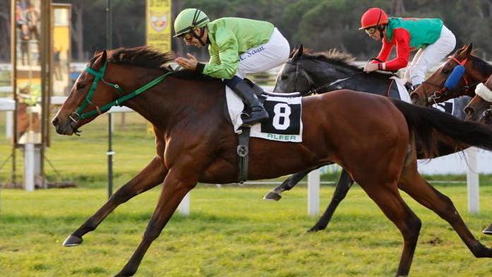 Nel premio Spizigun Katie Goffs vince grazie a un bellissimo sprint su Stealth Mode