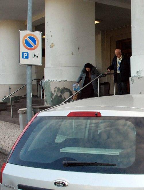 Stalli disabili occupati L’Asl: pochi giorni e verranno riverniciati 