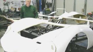 Un maxi raduno di auto storiche sportiveper festeggiare il progettista Bizzarrini
